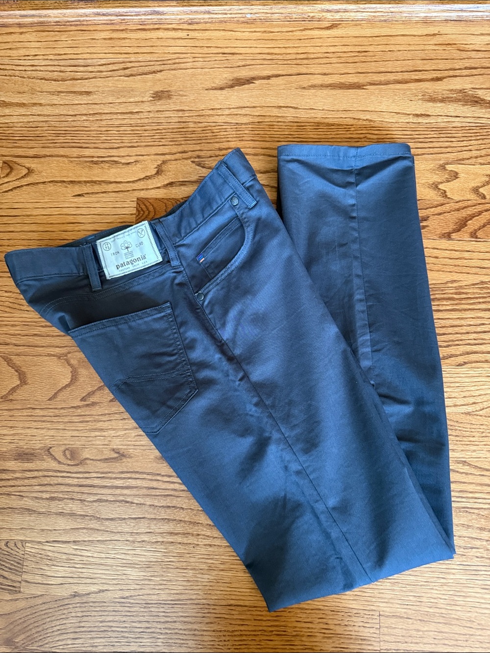 Patagonia Men's grey Twill Travelers five pocket pants. Excellent condition.